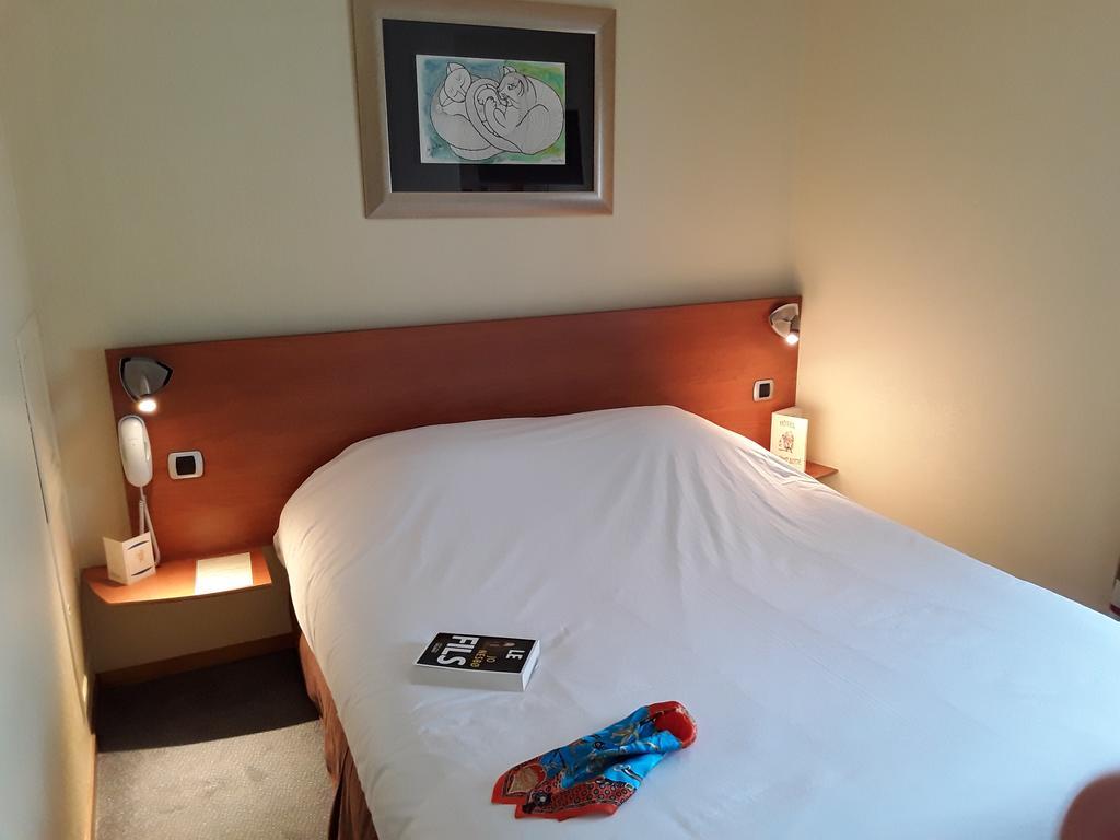 In Situ Hotel ヴァランシエンヌ エクステリア 写真