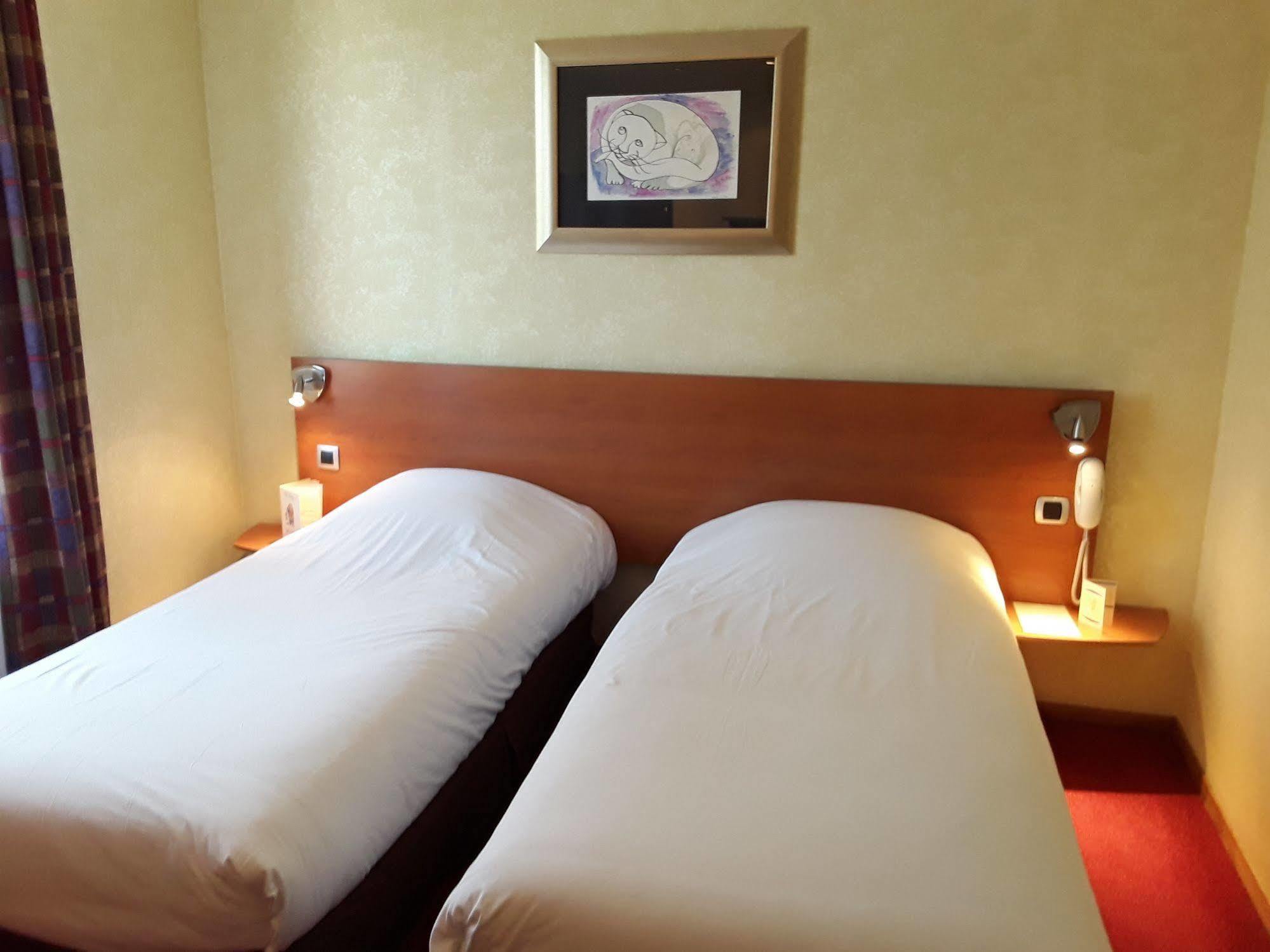 In Situ Hotel ヴァランシエンヌ エクステリア 写真