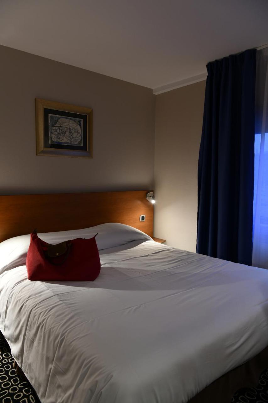 In Situ Hotel ヴァランシエンヌ エクステリア 写真