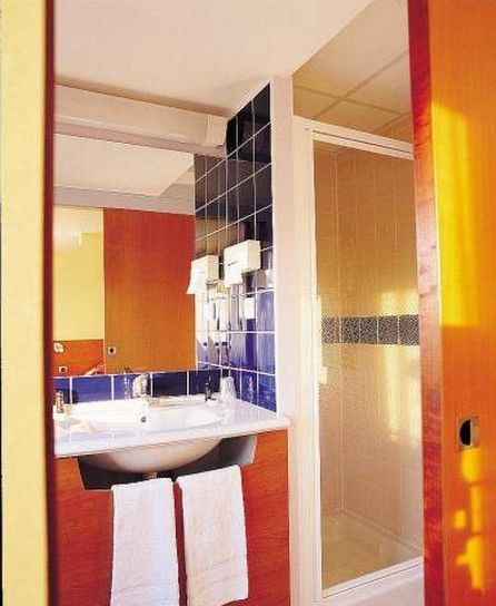 In Situ Hotel ヴァランシエンヌ エクステリア 写真