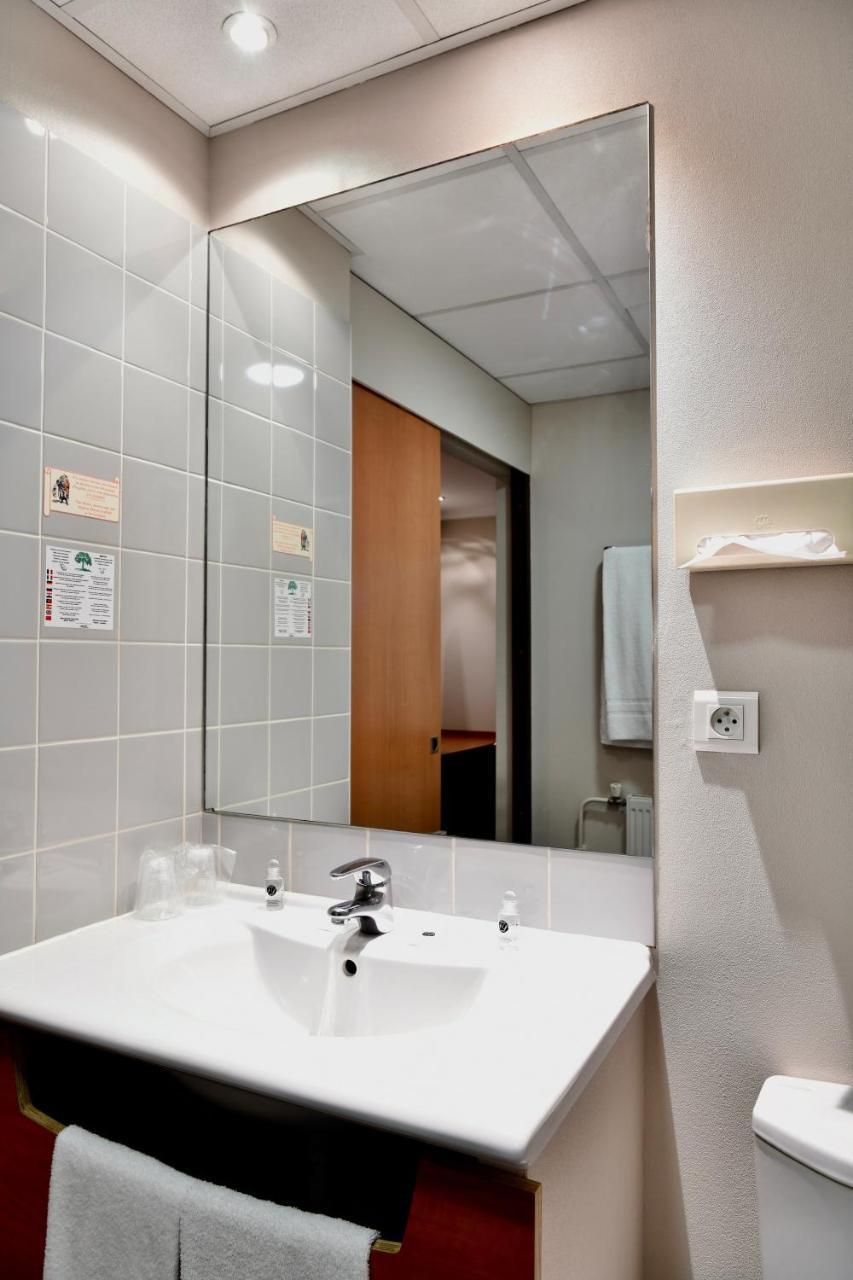 In Situ Hotel ヴァランシエンヌ エクステリア 写真